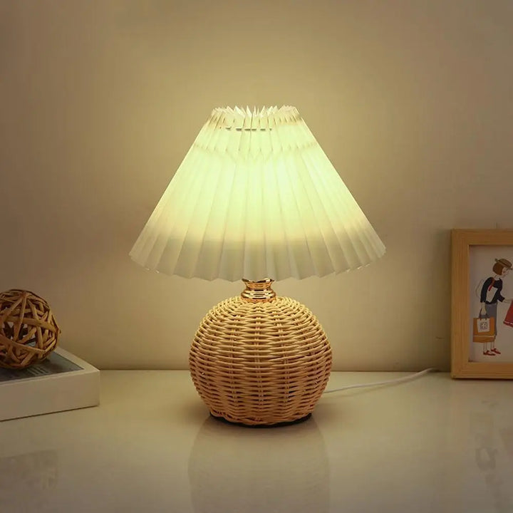 LED Fabric Pleated Lampshade Light Retro Rattan Strip USB PLUG Bedroom Bedside Lamp Desk Lamp Indoor Home Decoration Lighting