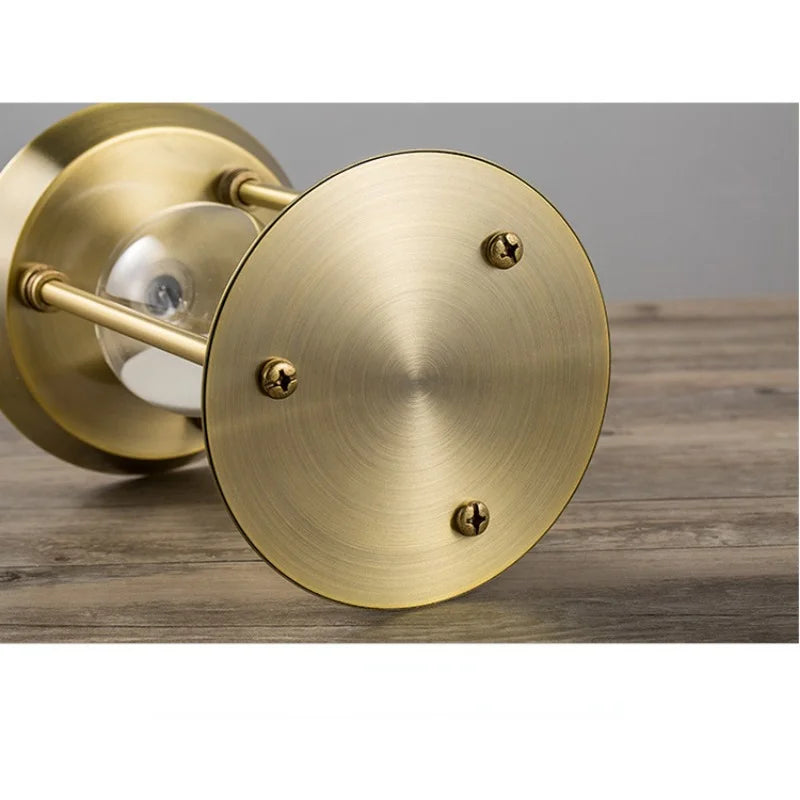 Elegant 15/30min Rotating Hourglass Timer with Metal Body Home Table Crafts for Club and Hotel Decoration