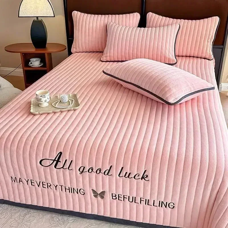 Winter Quilted Thicken Milk Velvet Mattress Cover Dormitory Bedspread Bedsheet Double Queen King Size Bed Sheet Luxury Bed Cover